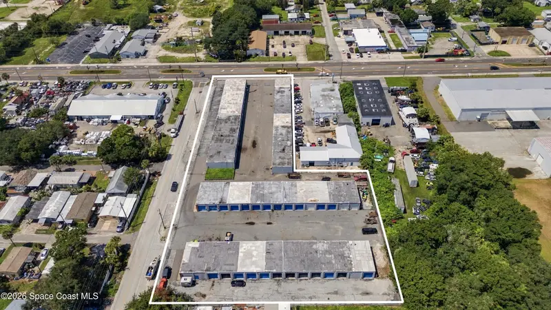 310, 300 Clearlake Road, FL