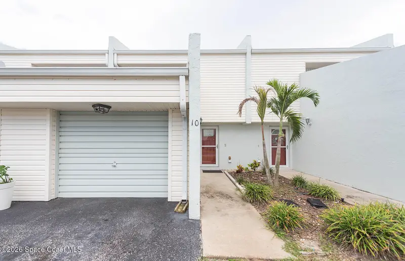 810 Poinsetta Drive 10, Indian Harbour Beach, Fl 32937, FL