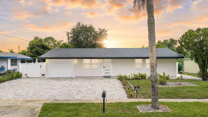 712 Badger Drive Ne, FL