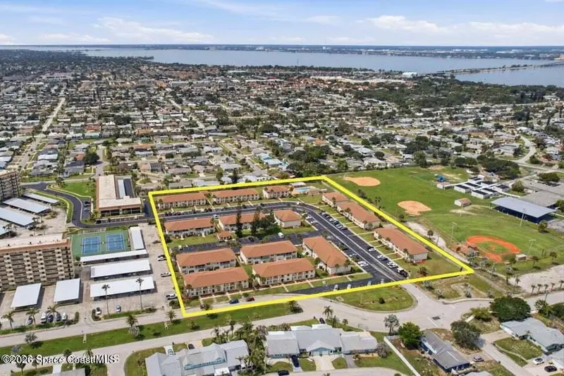 1045 Cheyenne Boulevard 26, Indian Harbour Beach, Fl 32937, FL