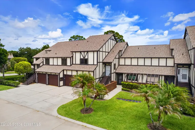 707 Greenwood Manor Circle, FL