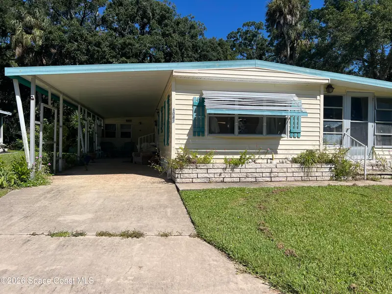 1047 Sunflower Lane Ne, FL