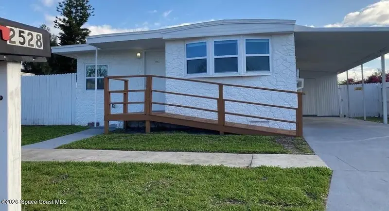 2528 Chatham Way Ne, Palm Bay, Fl 32905, FL