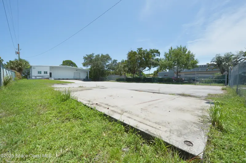 425 S Wickham Road, FL