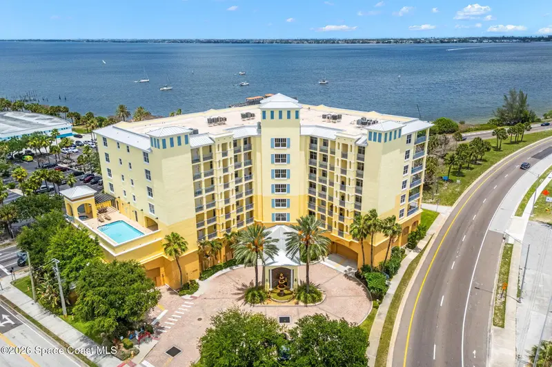 1437 Pineapple Avenue 306, FL