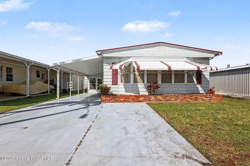 1740 Coco Plum Street Ne, FL