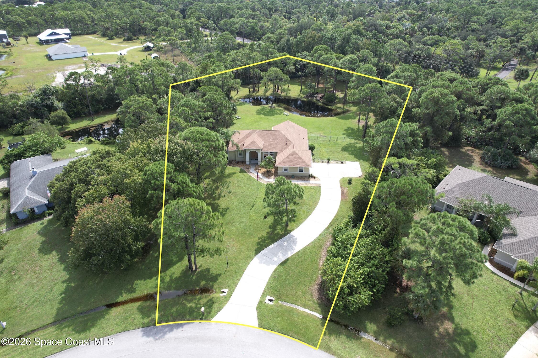 4572 Hunters Run Circle, FL