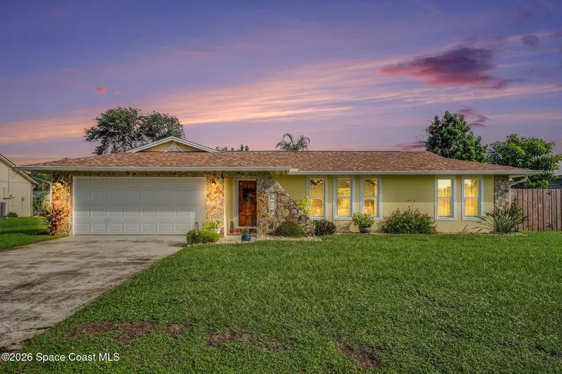 2137 Greyfield Street Ne, Palm Bay, Fl 32907, FL