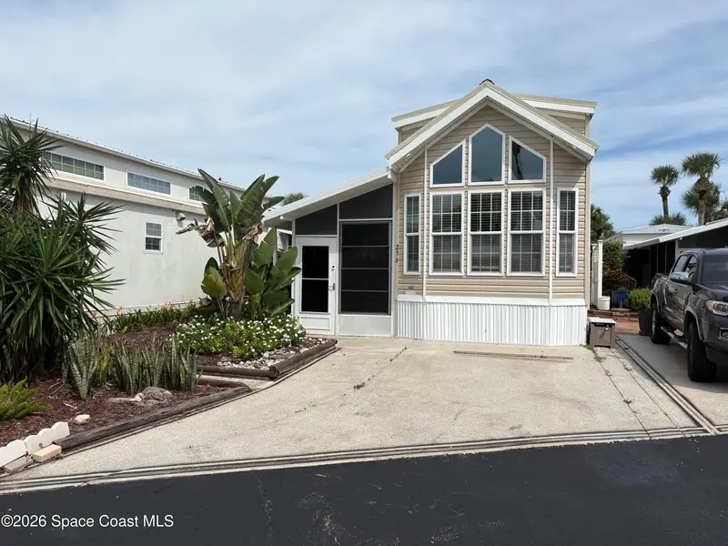 236 Pier Lane 482, FL