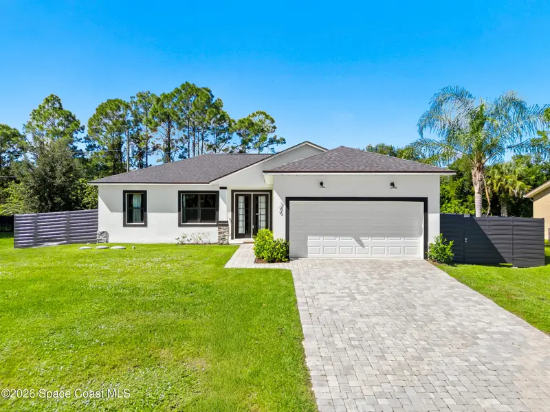 700 Cornelia Avenue Se, FL