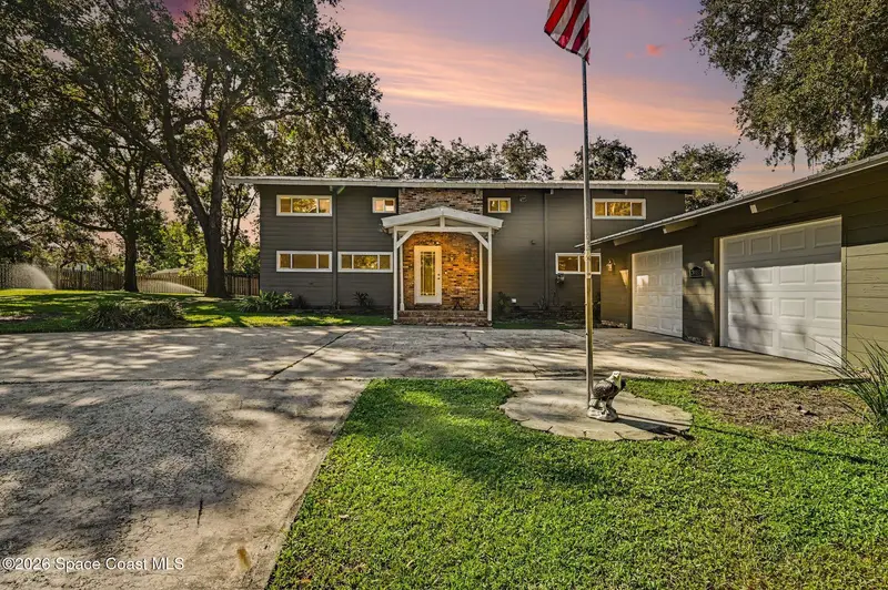 3855 Lost Tree Court, FL