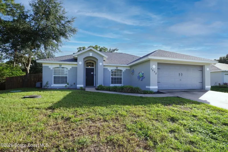 1572 Agnes Avenue Se, FL