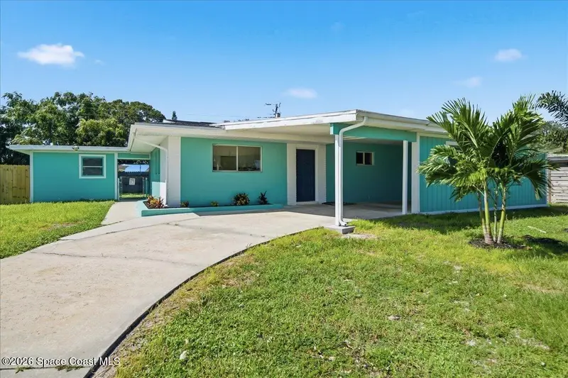 990 Darwin Lane Ne, FL