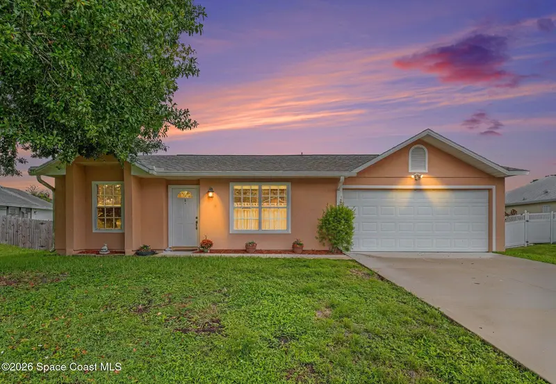 1685 Hawksbill Street Nw, FL