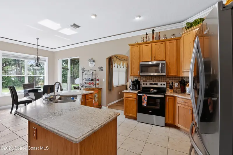 2061 Thornwood Drive Se, FL
