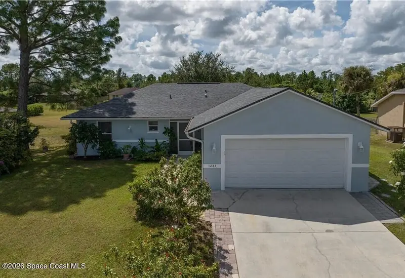 1244 Ermine Street E, FL