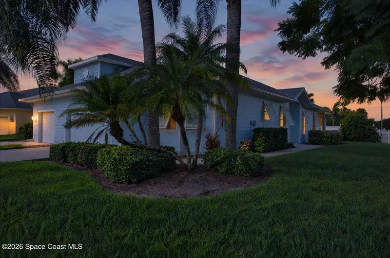 1002 Eleuthera Drive Ne, FL