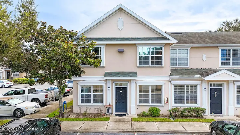 3975 Almeida Court 101, FL