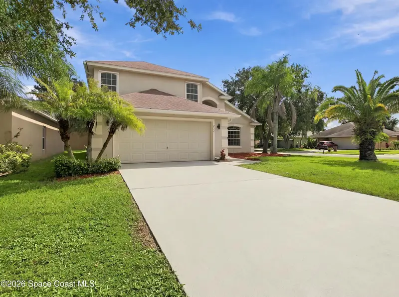 232 Wishing Well Circle Sw, FL