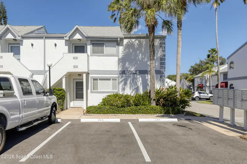 346 Beach Park Lane V136, FL