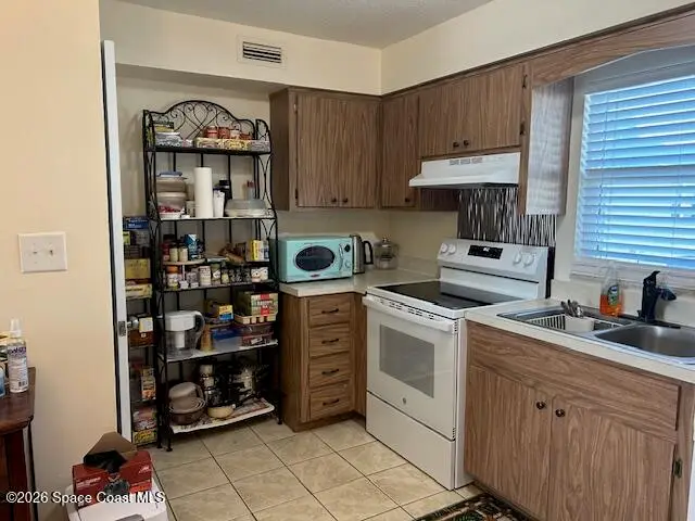 4304 London Town Road C215, FL