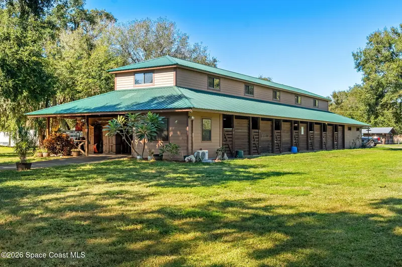 4630 James Road, FL