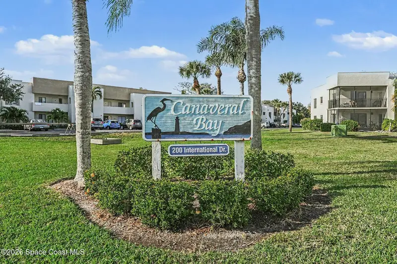 200 International Drive 109, FL