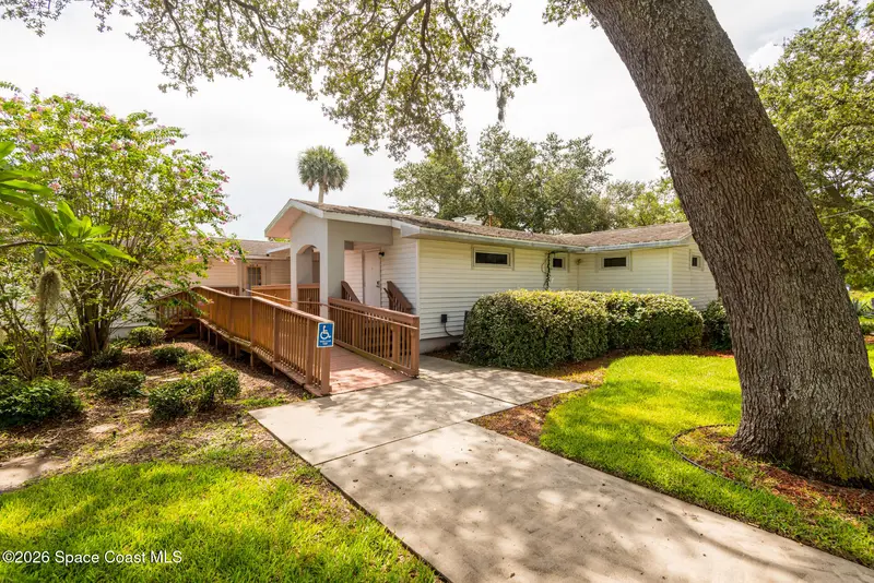800 E Melbourne Avenue, FL