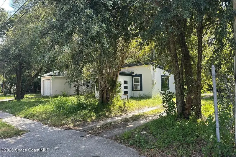 2440 Edgewood Avenue W, FL