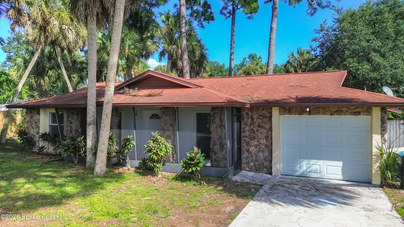 535 Conover Avenue Ne, FL