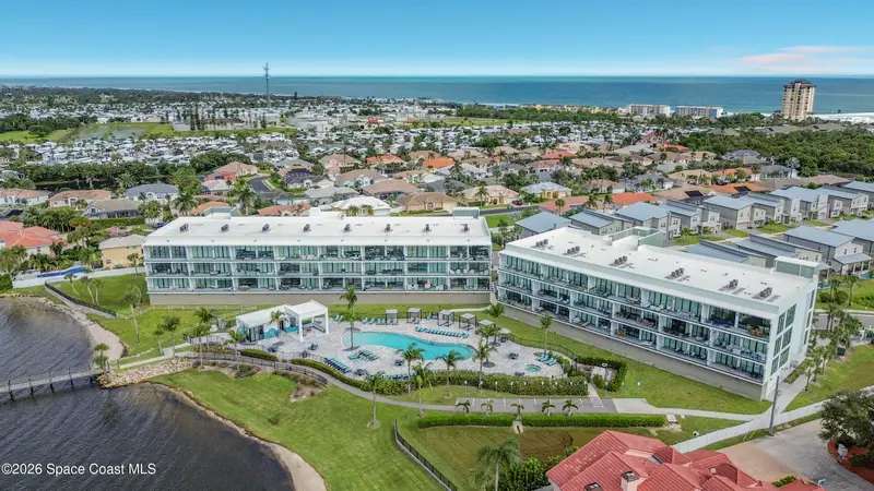 205 Strand Drive 304, FL