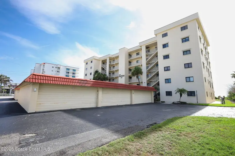299 N Atlantic Avenue 304, FL