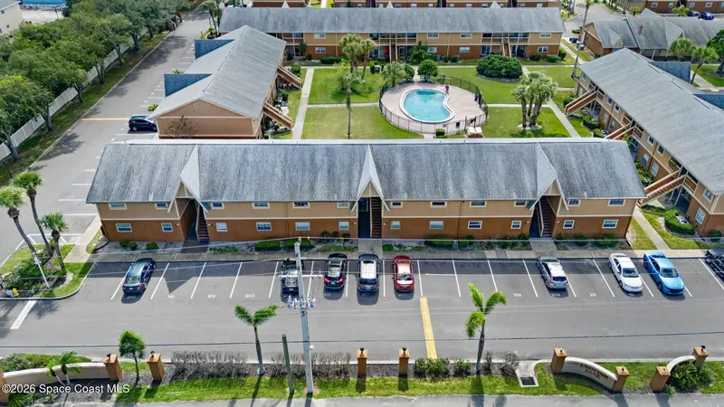 105 Bristol Lane, FL