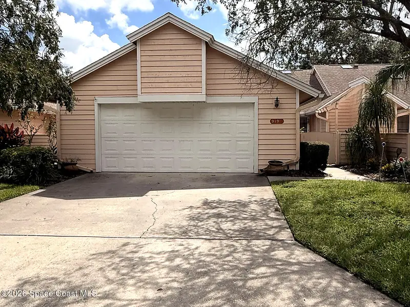 919 Ridge Lake Drive, FL