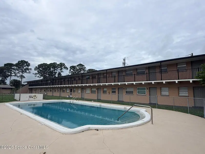 1717 Dixon Boulevard 93, FL