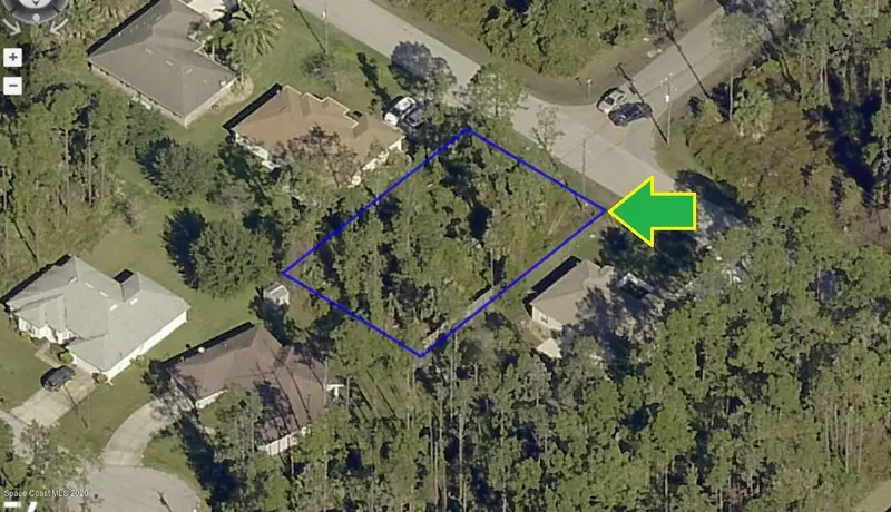 56 Rickenbacker Drive, FL