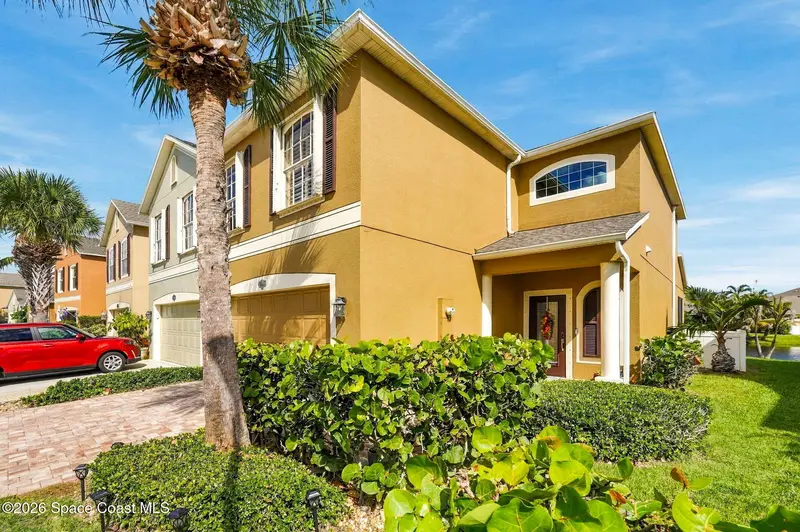 581 Bismarck Way 103, FL