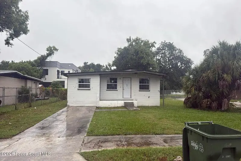 111 W Keyes Avenue, FL