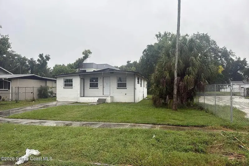 111 W Keyes Avenue, FL