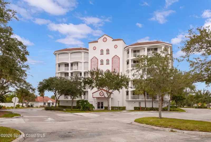 820 Del Rio Way 502, FL