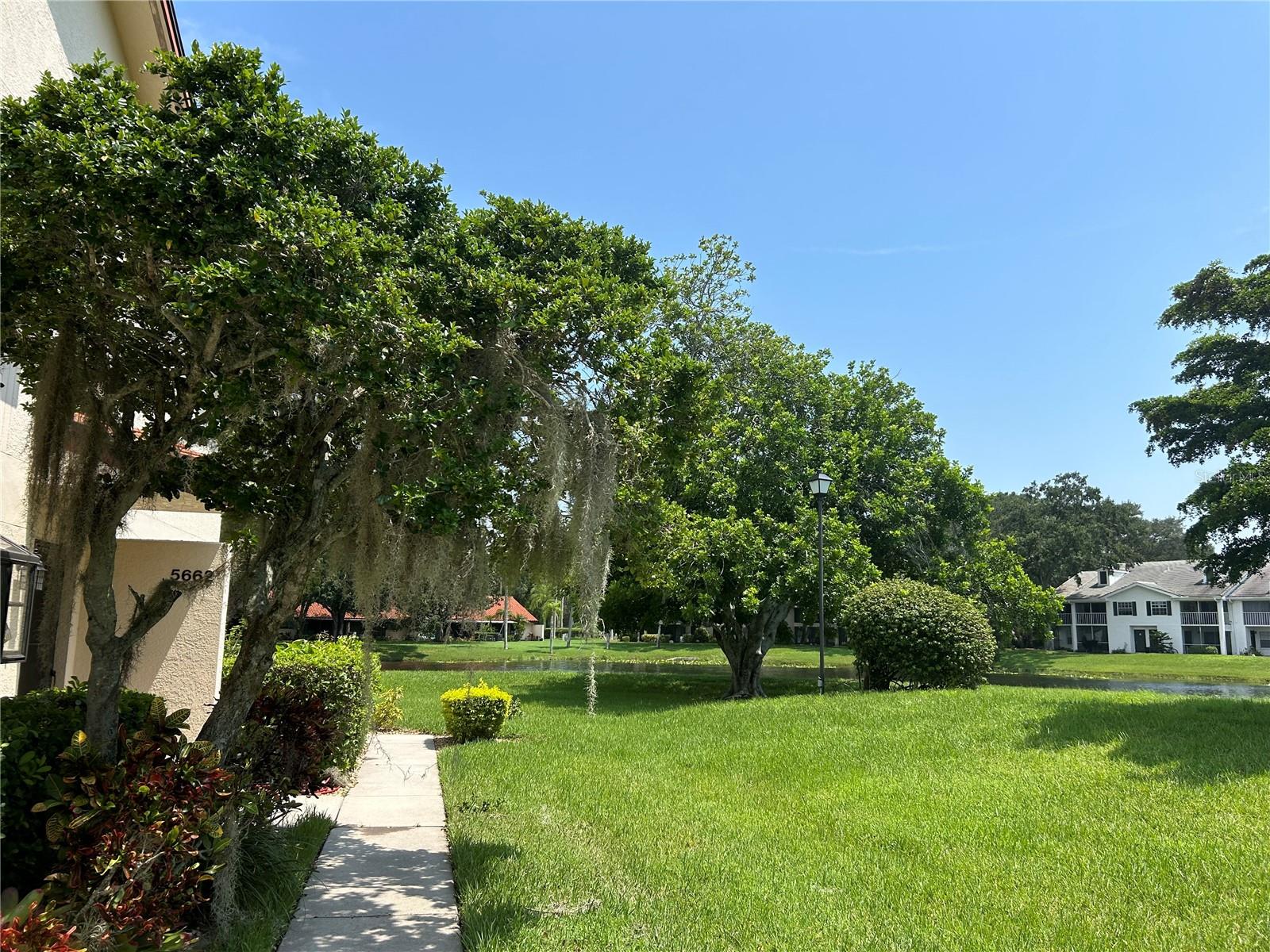 5662 Gardens Drive, FL