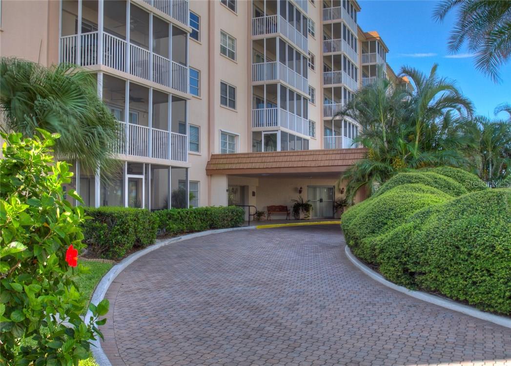 800 Benjamin Franklin Drive, FL