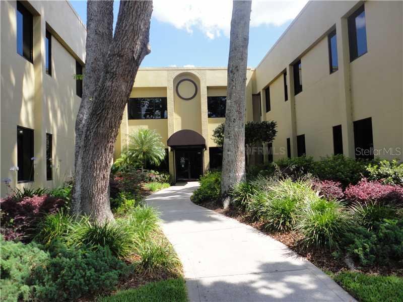36739 County Road 52, FL