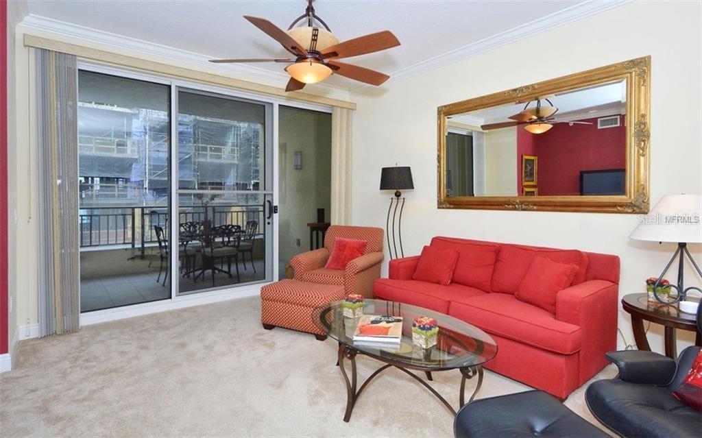 100 Central Avenue, FL