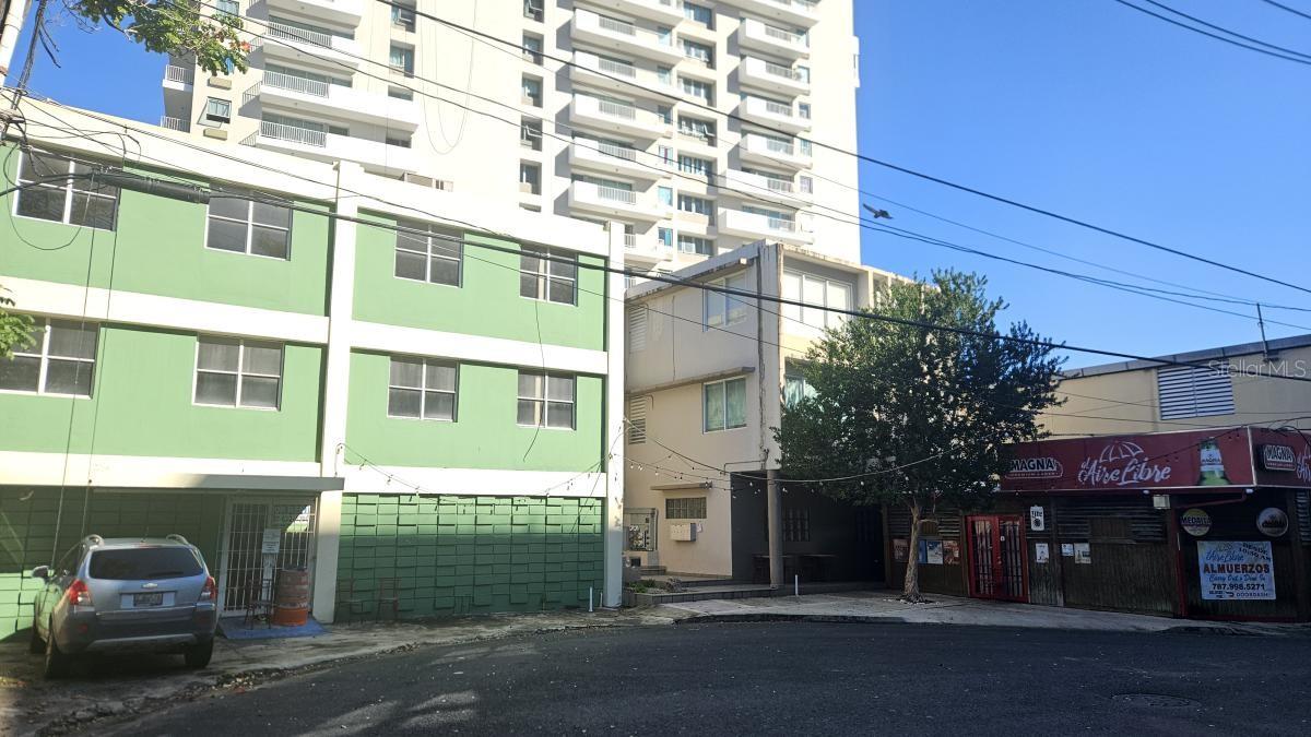 11 Vela St., PR