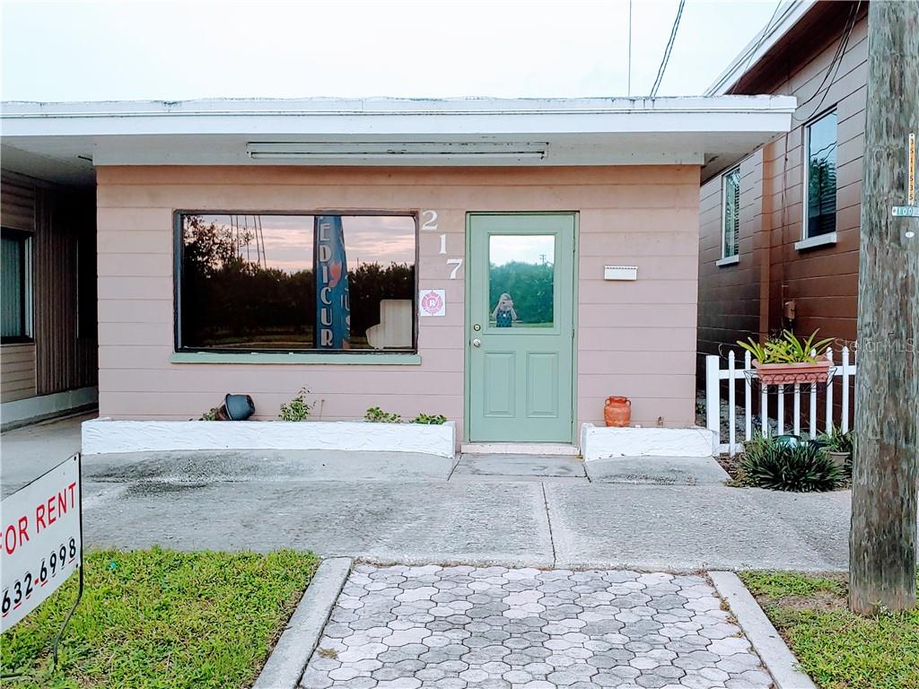 215 Scenic Highway, FL