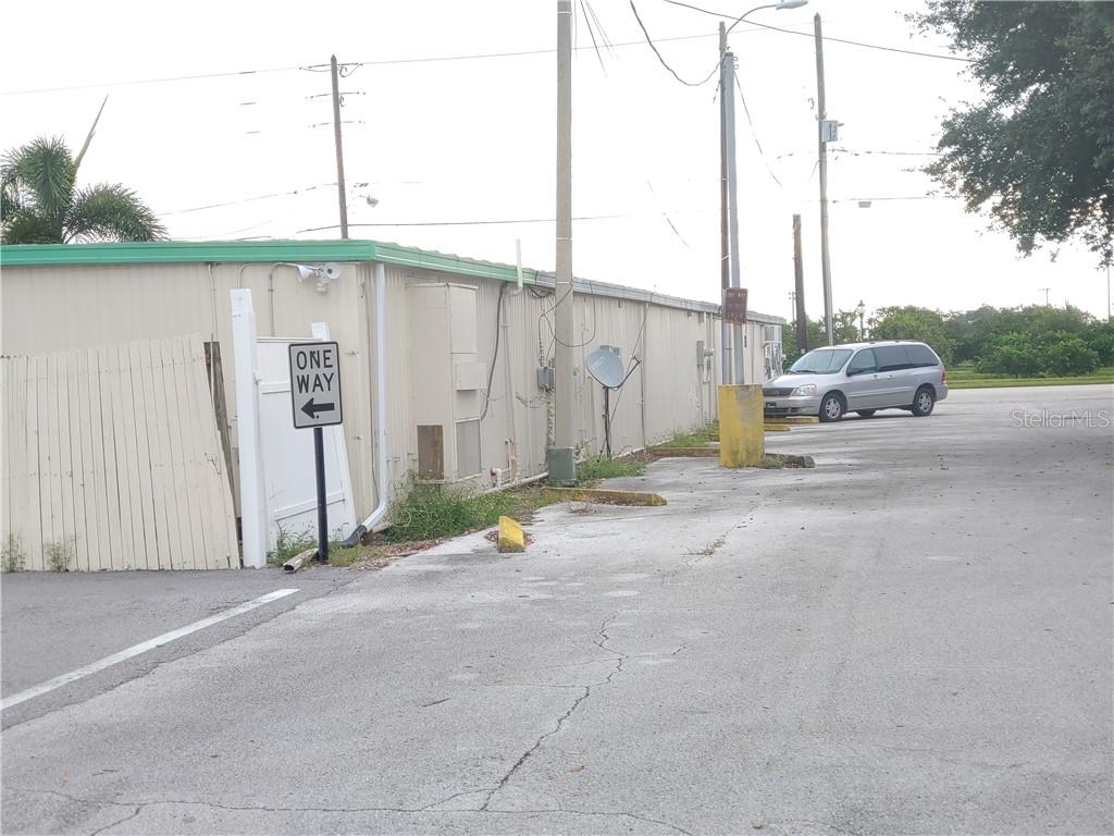 215 Scenic Highway, FL