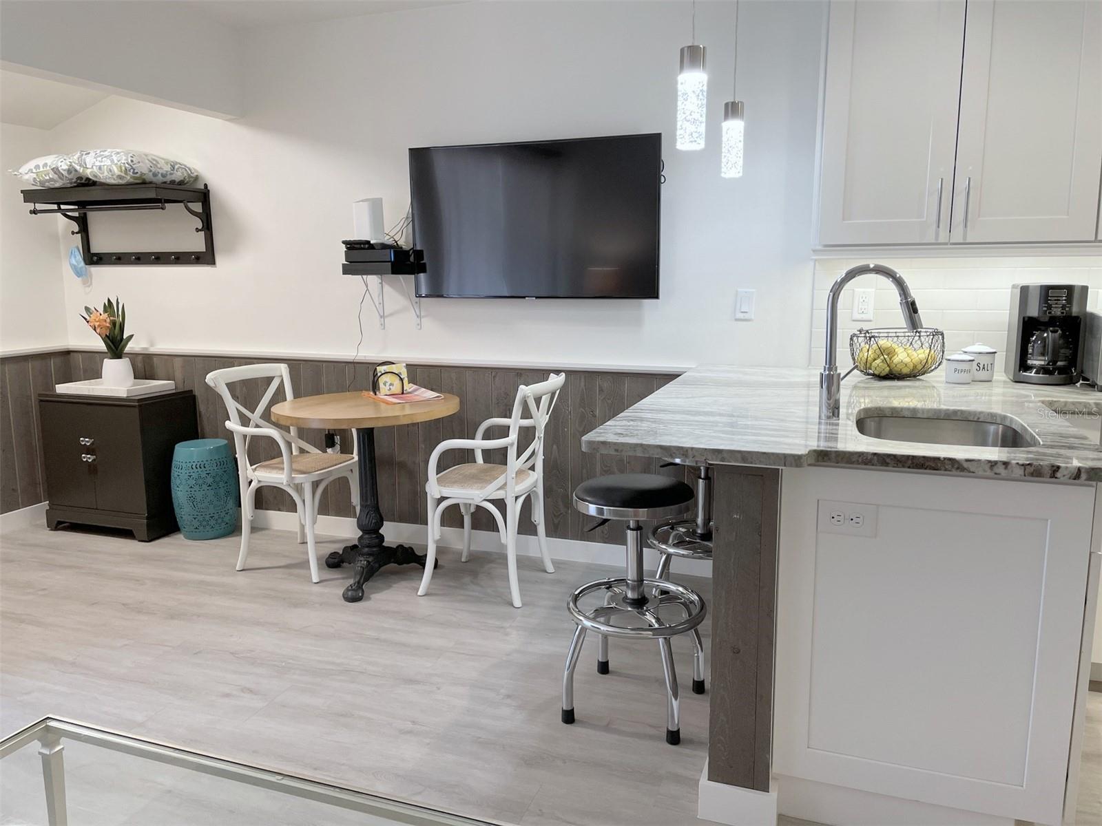 3543 Longmeadow, FL