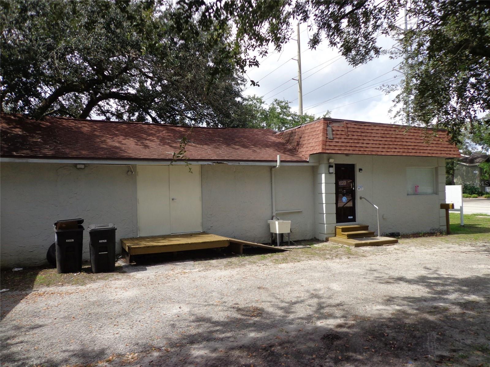 1904 W Waters Ave, FL