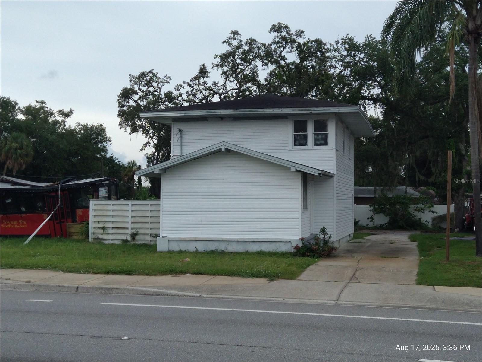 909 And 911 West Hillsborough Avenue, FL
